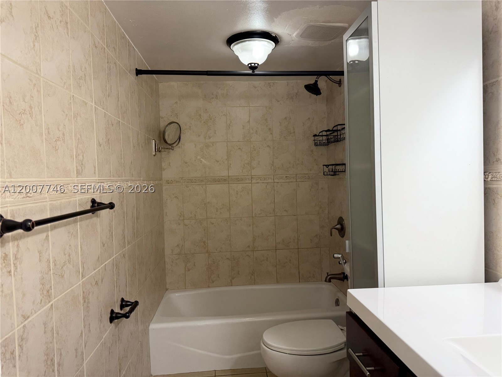 1850 W 56th St 2404 Property Photo 13