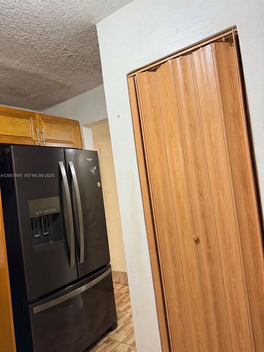1910 W 56th St 3121b Property Photo 27
