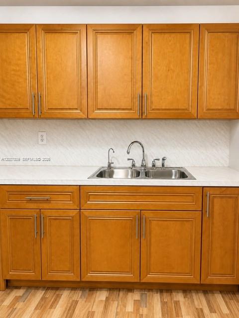 1910 W 56th St 3121b Property Photo 29