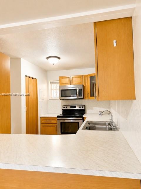 1910 W 56th St 3121b Property Photo 30