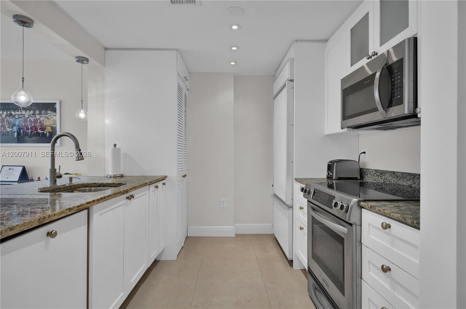 10275 Collins Ave 315 Property Photo 11
