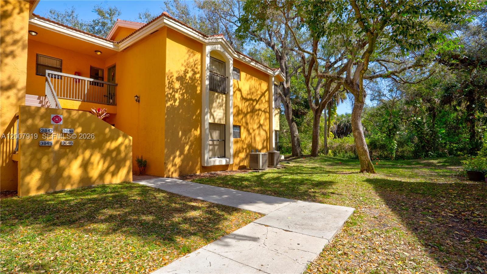 3846 Coral Tree Cir 3846 Property Photo 2