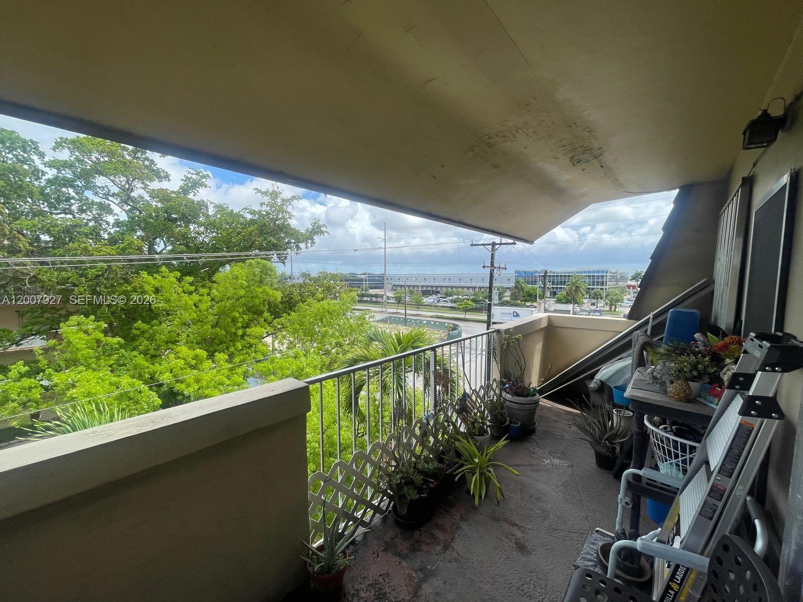 680 Miller Dr W401 Property Photo 14