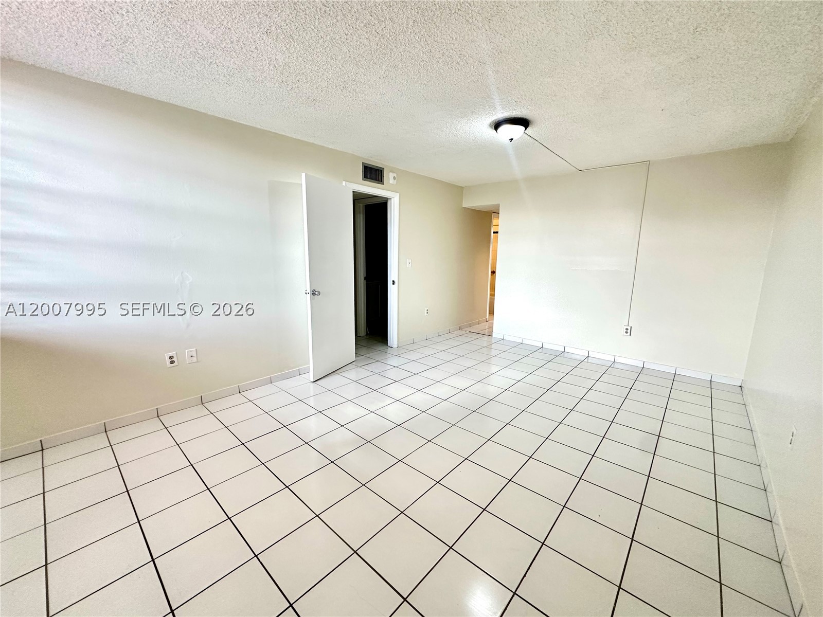 802 Nw 87th Ave 315 Property Photo 6