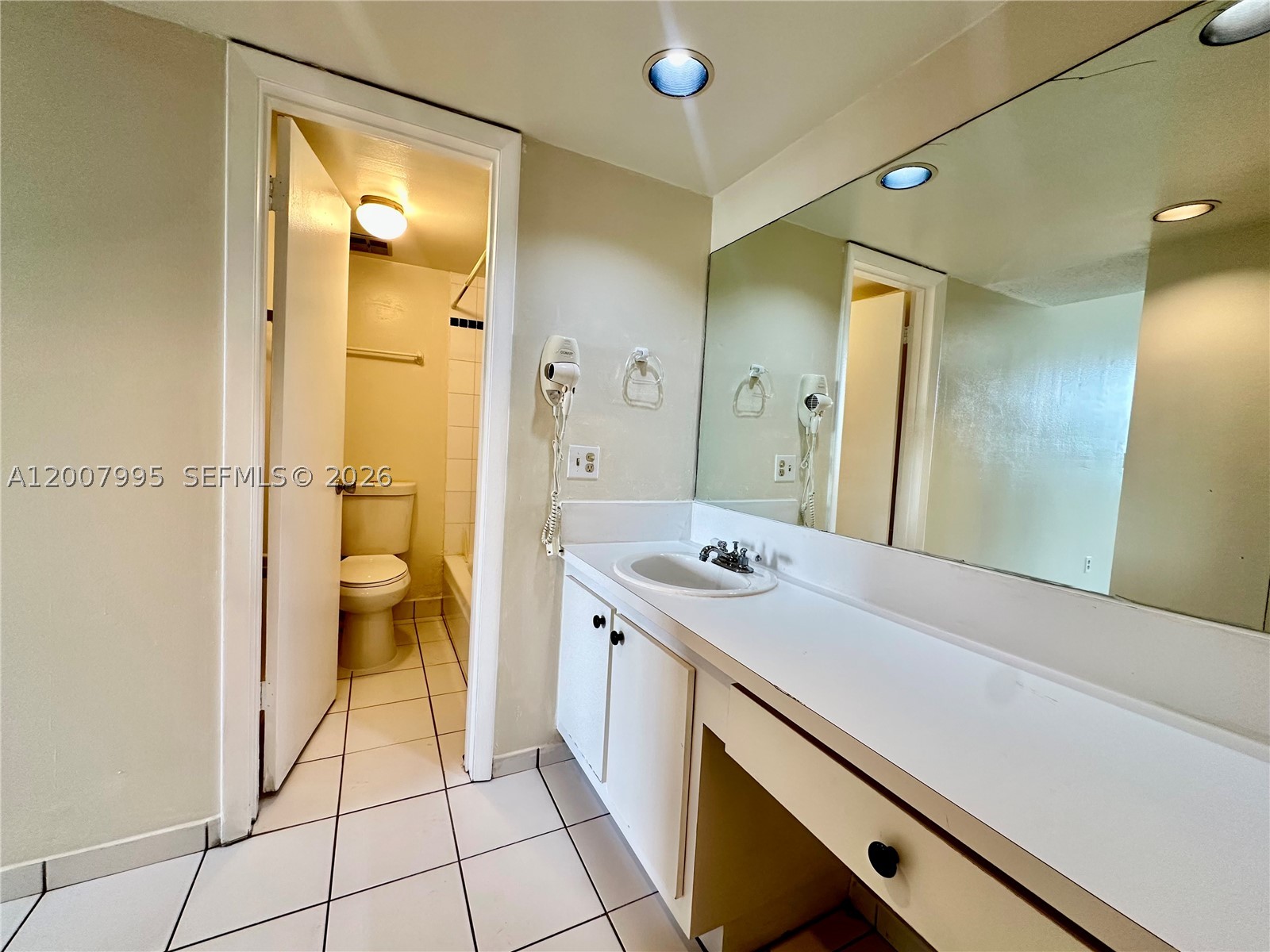 802 Nw 87th Ave 315 Property Photo 7