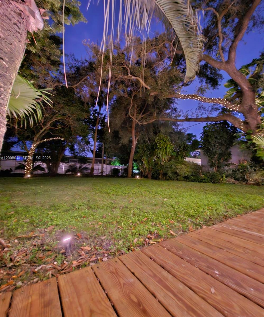 1220 Ne 128th St Property Photo 11