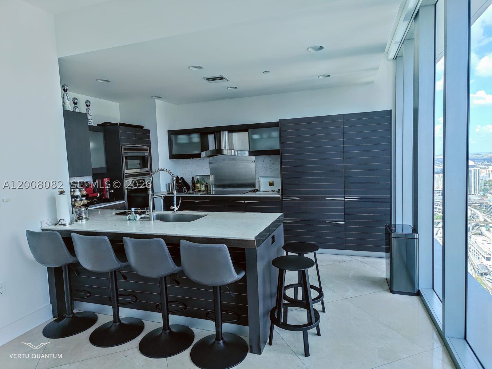 200 Biscayne Boulevard Way 5001 Property Photo 9
