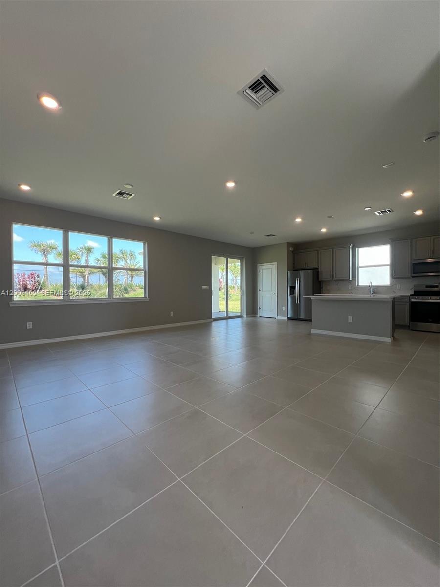 12222 Sw Myrtle Oak Dr Property Photo 4