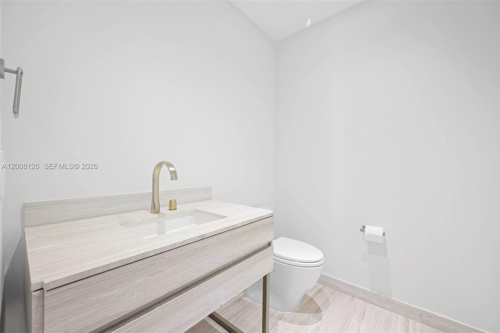 18975 Collins Ave 700 Property Photo 21