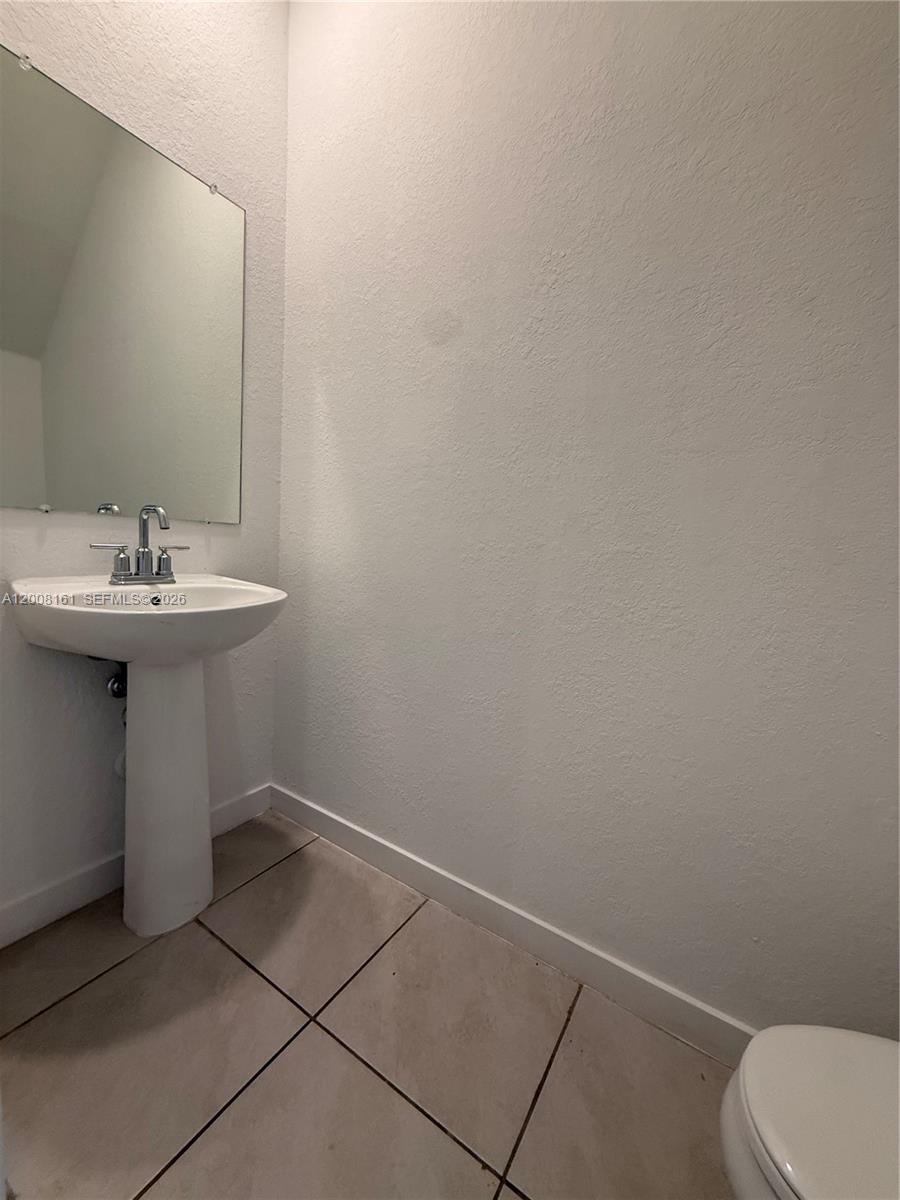 731 Sw 11th St Property Photo 8