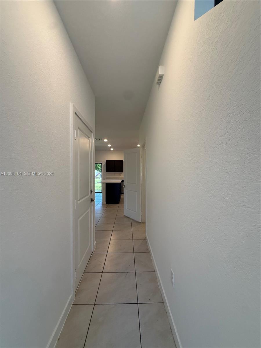 731 Sw 11th St Property Photo 9