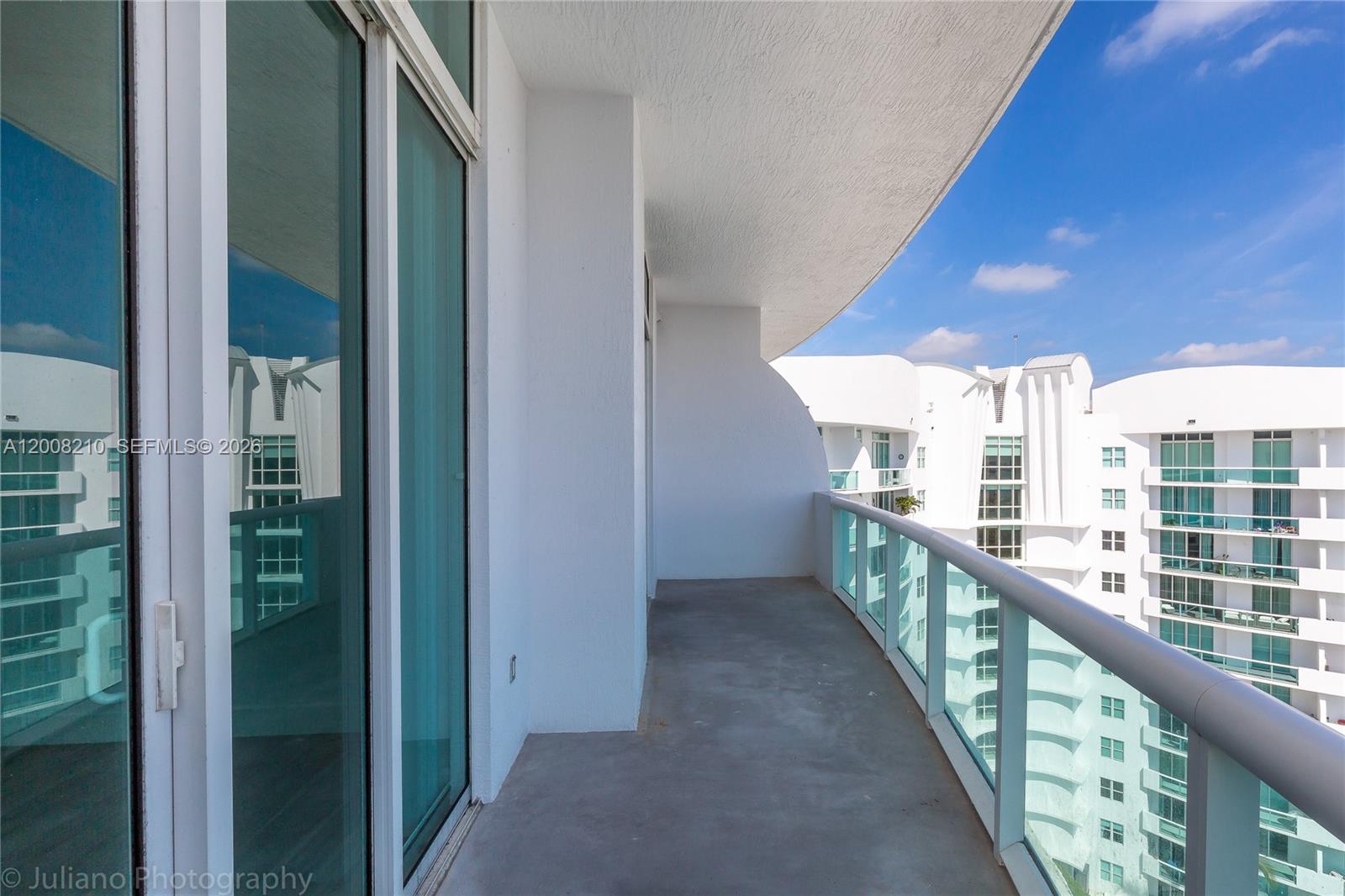 7900 Harbor Island Dr Ph23 Property Photo 6