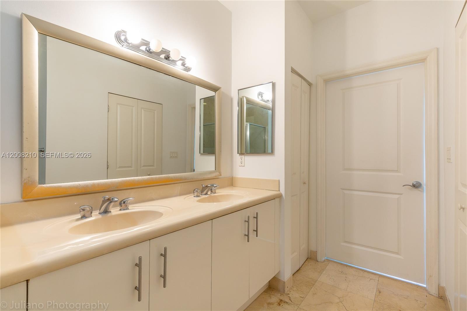 7900 Harbor Island Dr Ph23 Property Photo 25
