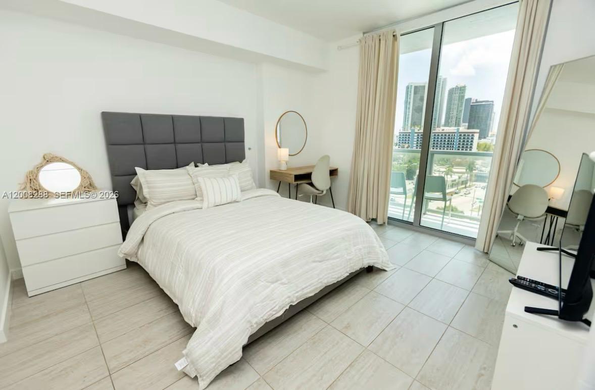 3900 Biscayne Blvd S-906 Property Photo 5