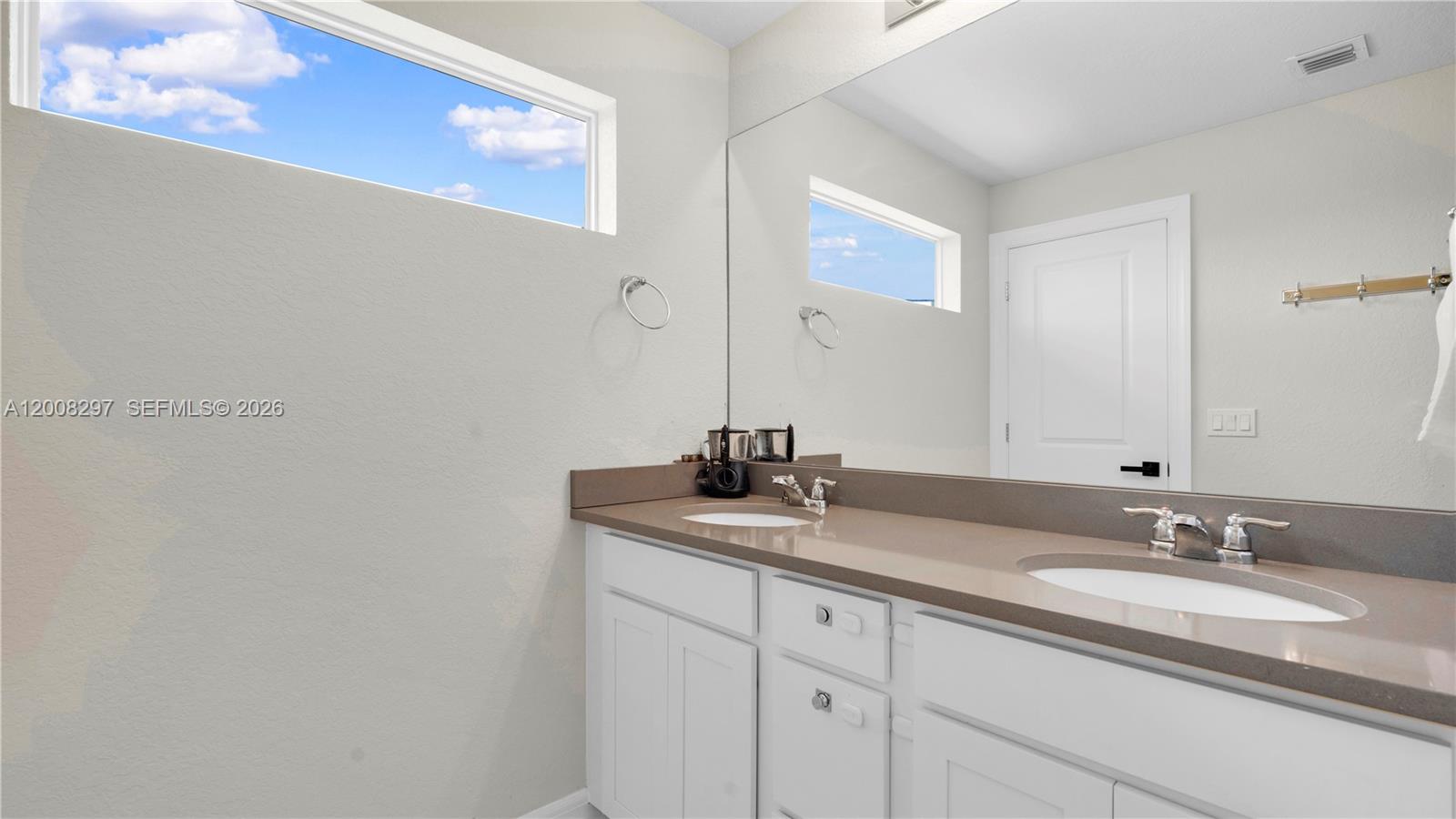 2913 Olivia Ave Property Photo 48