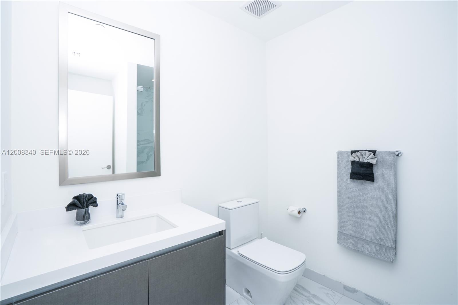 851 Ne 1st Ave 2101 Property Photo 7