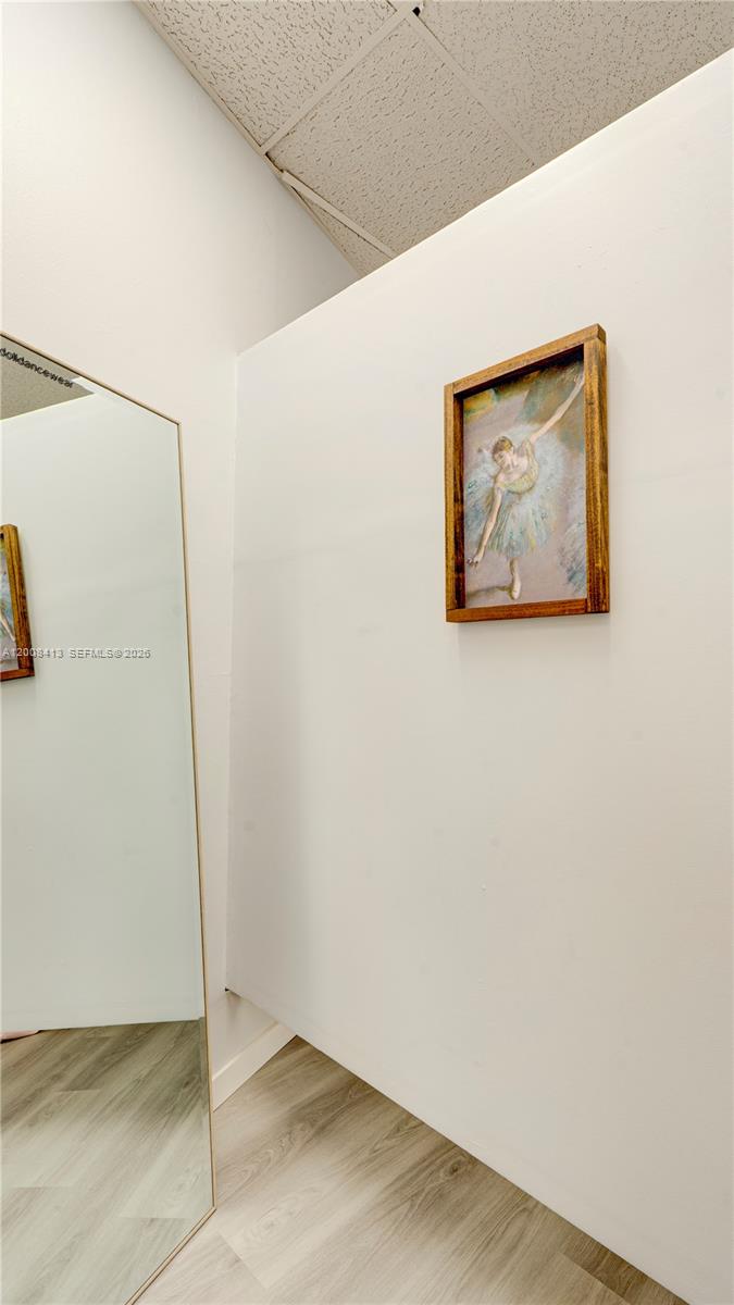 68 169 St Property Photo 15
