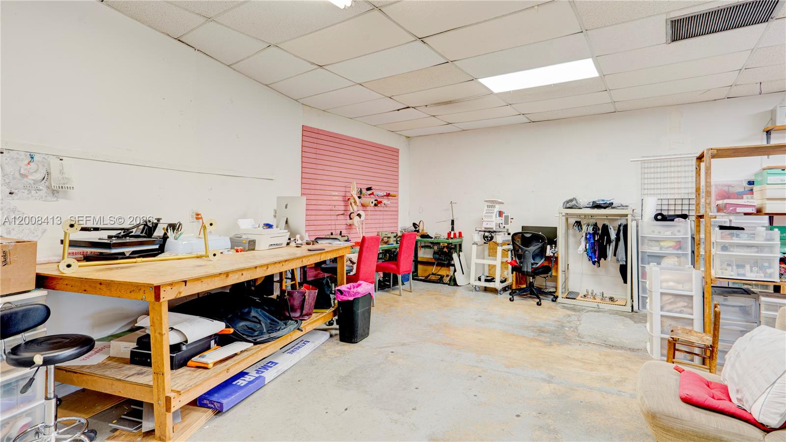 68 169 St Property Photo 17