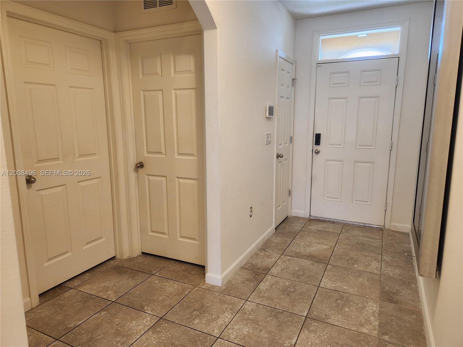 2257 Sw Import Dr Property Photo 4