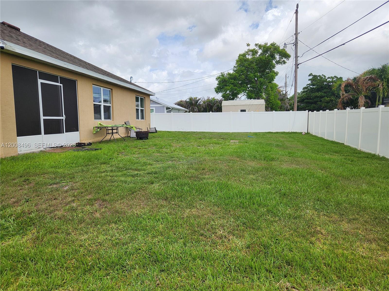 2257 Sw Import Dr Property Photo 24