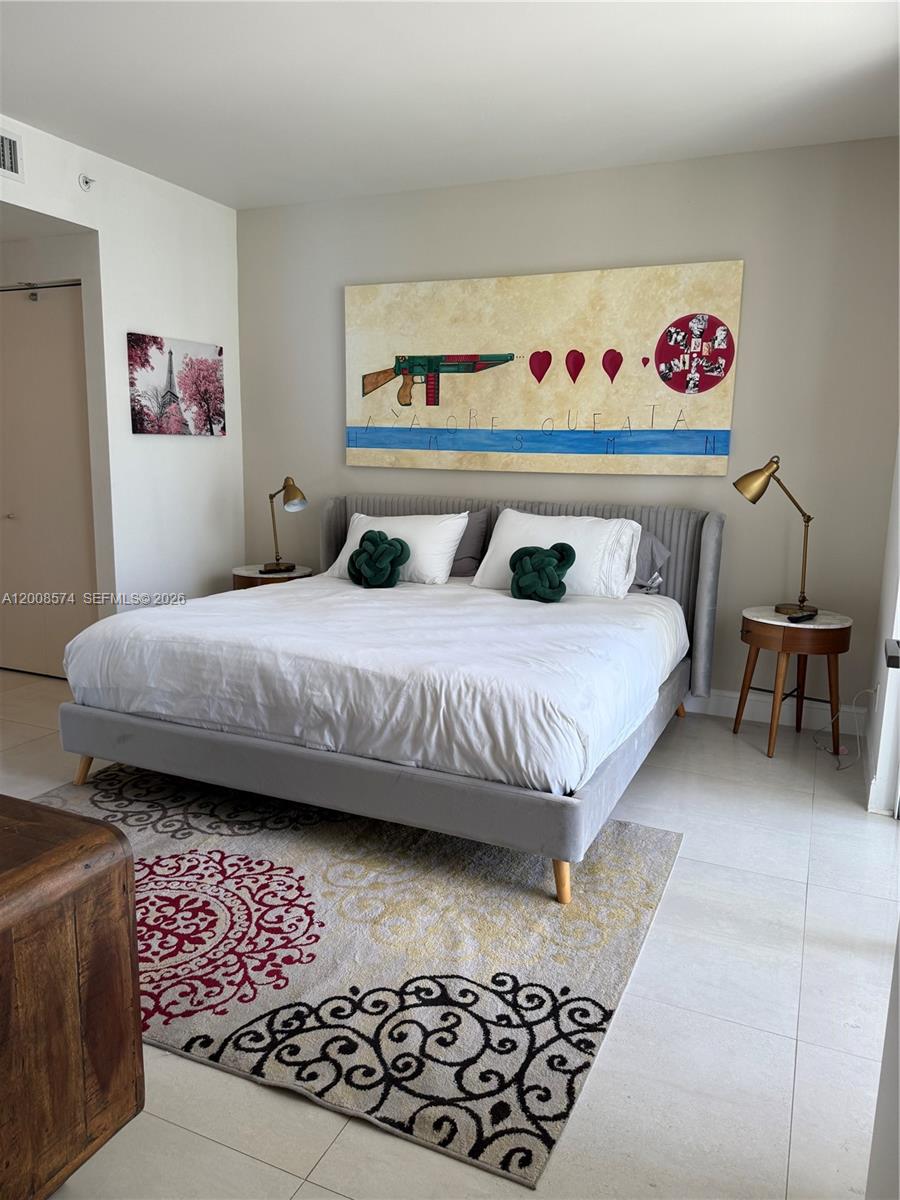 1300 Brickell Bay Dr 807 Property Photo 18