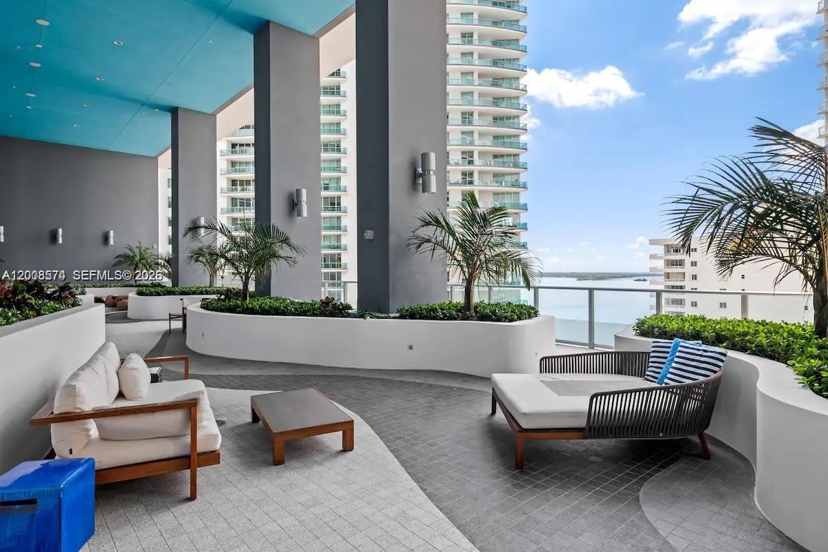 1300 Brickell Bay Dr 807 Property Photo 30