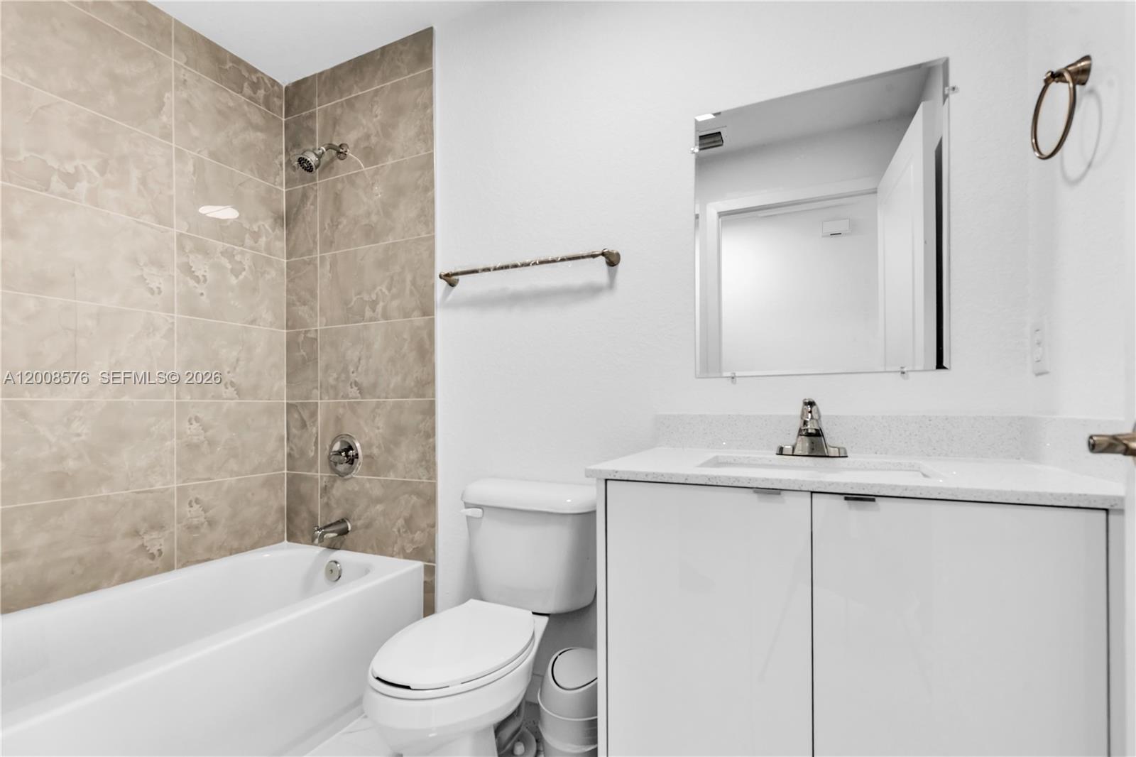 152 Nw 18 St Property Photo 19