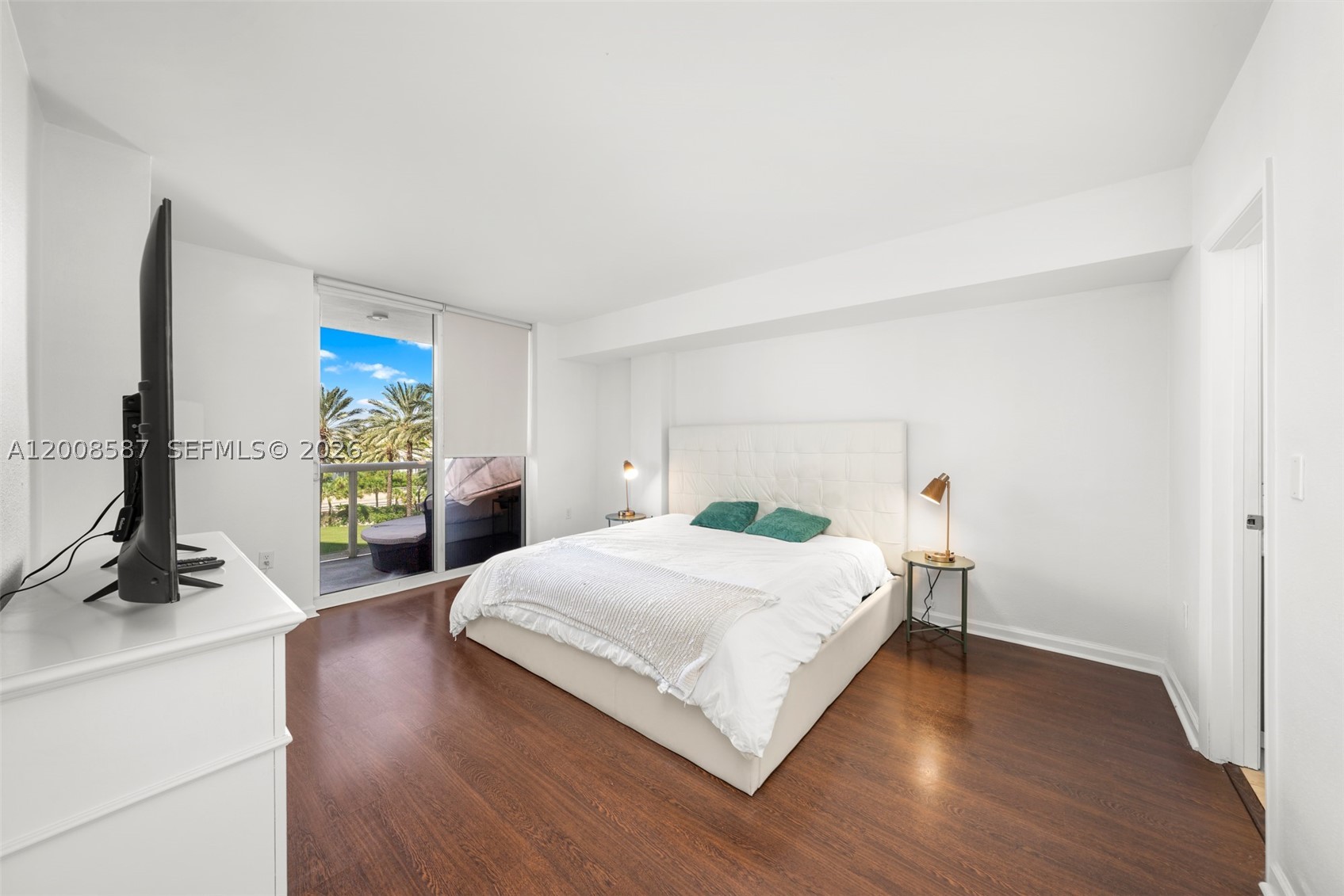 10275 Collins Ave 327 Property Photo 15