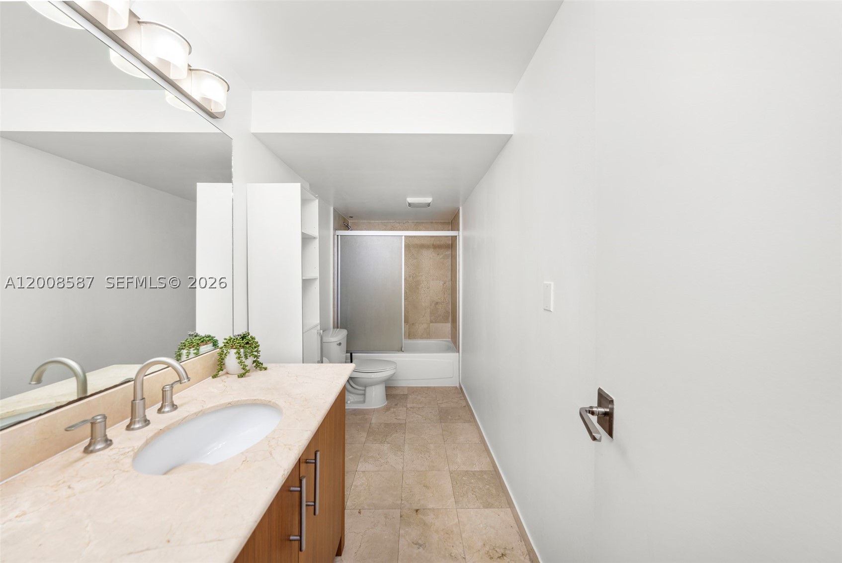10275 Collins Ave 327 Property Photo 18
