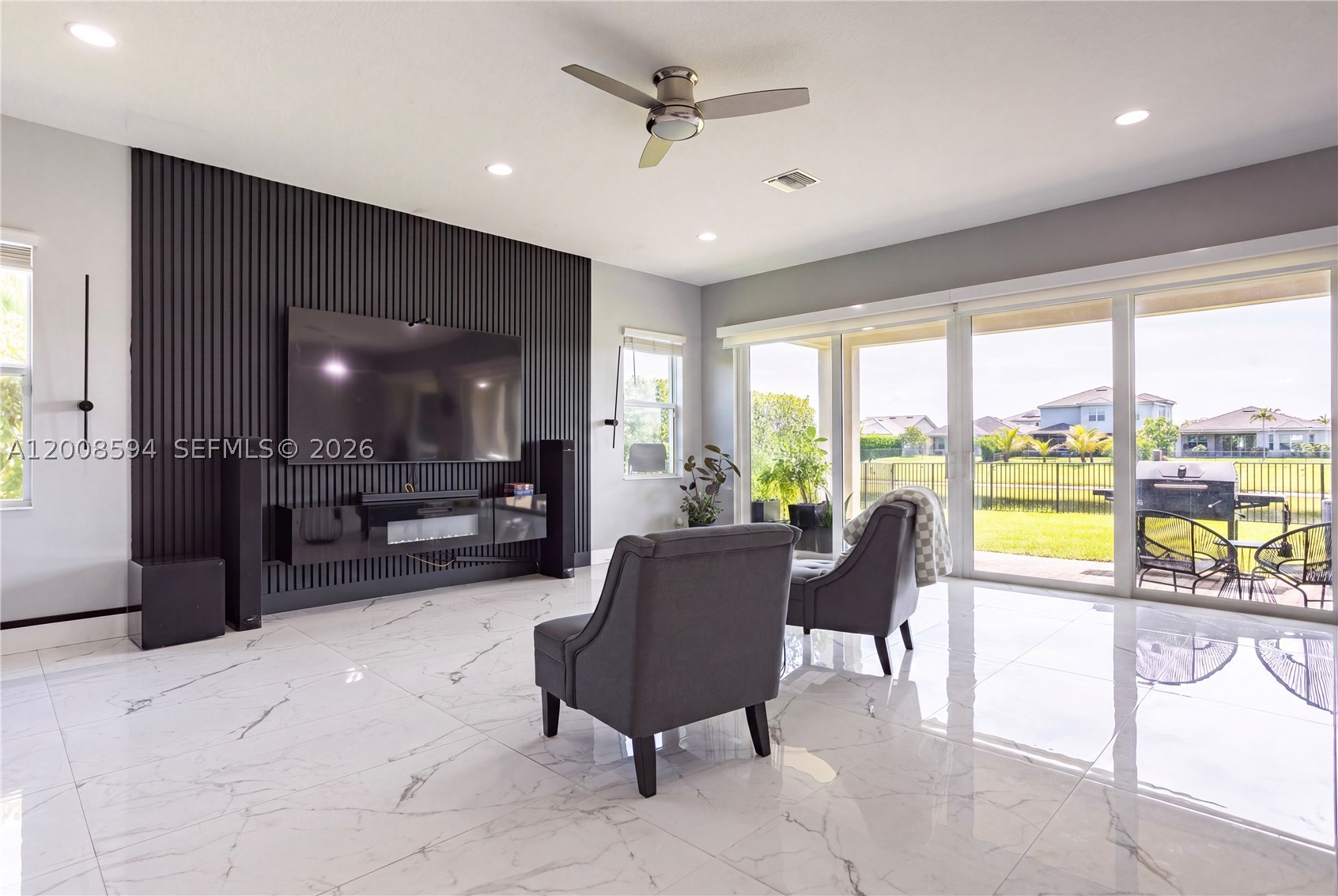 5850 Whippoorwill Cir Property Photo 10