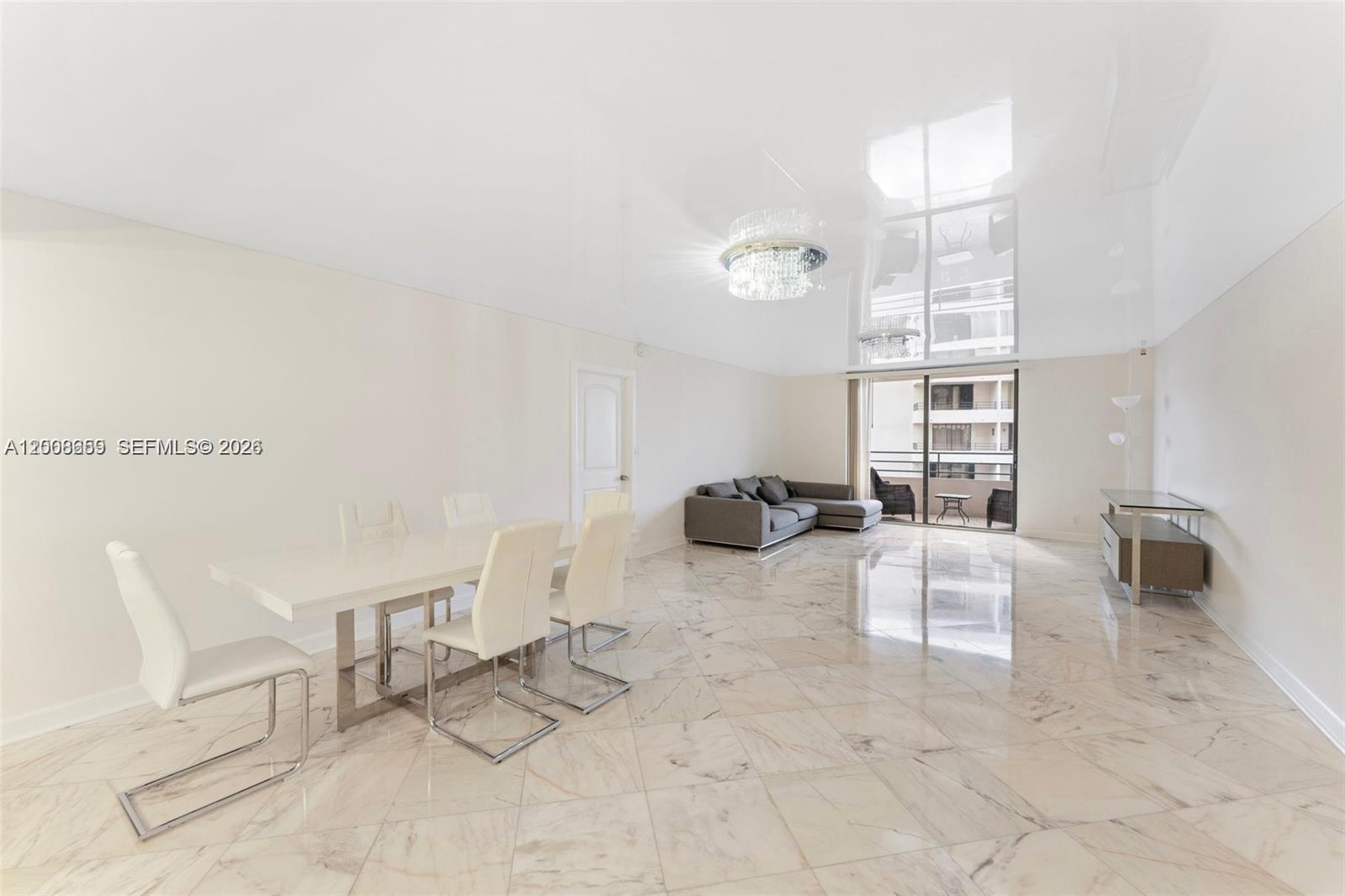 2500 Parkview Dr 1714 Property Photo 8