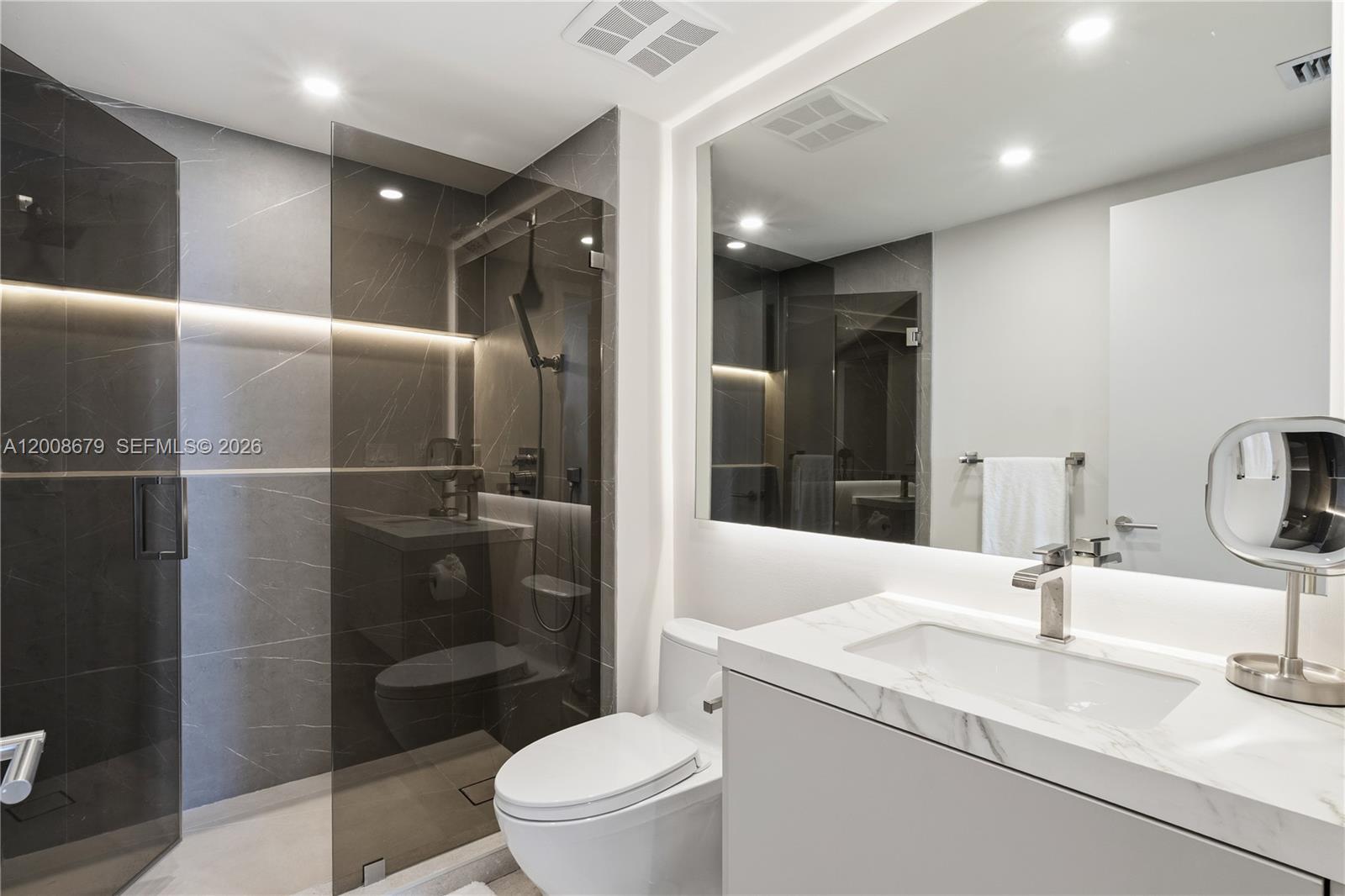 17875 Collins Ave 3906 Property Photo 21
