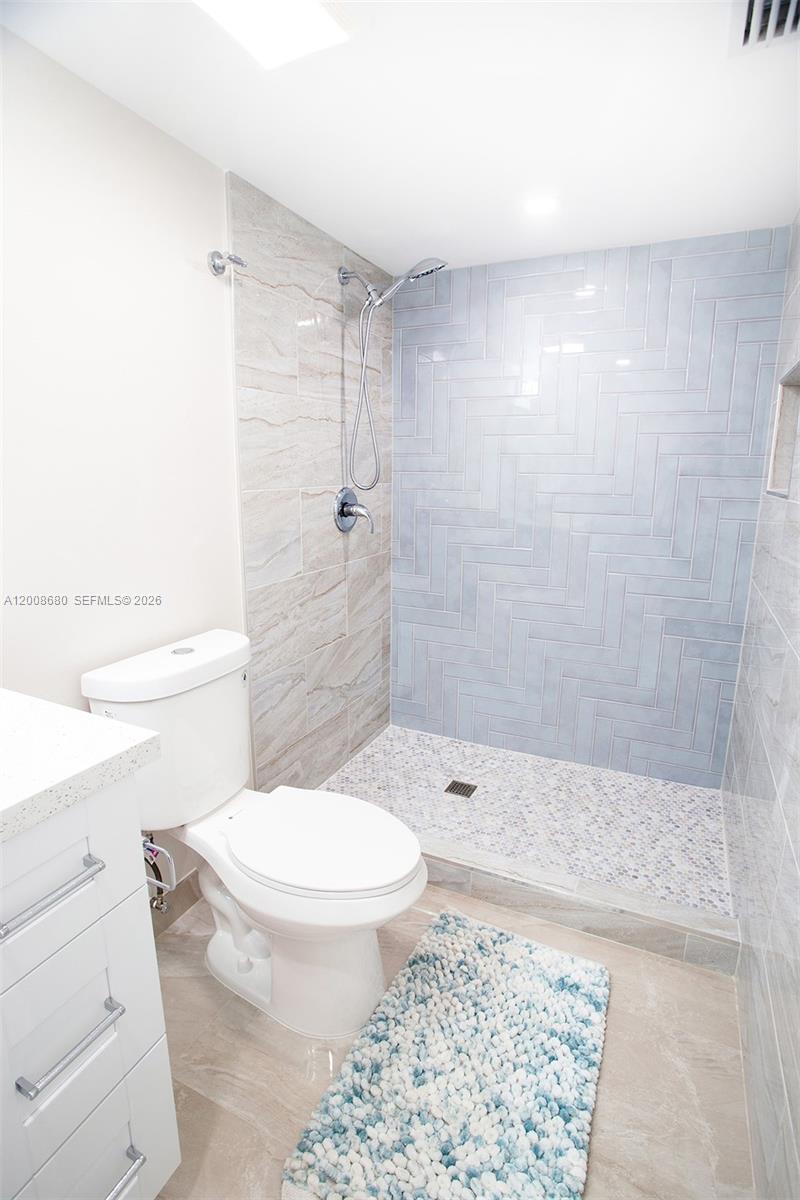 7527 S Oriole Blvd 101 Property Photo 17