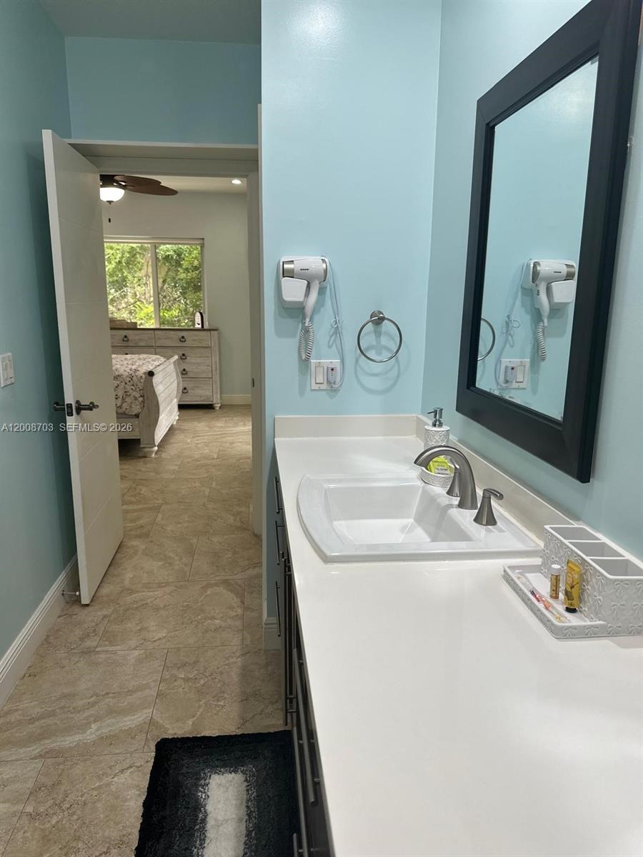 1019 Snapper Ln Property Photo 28