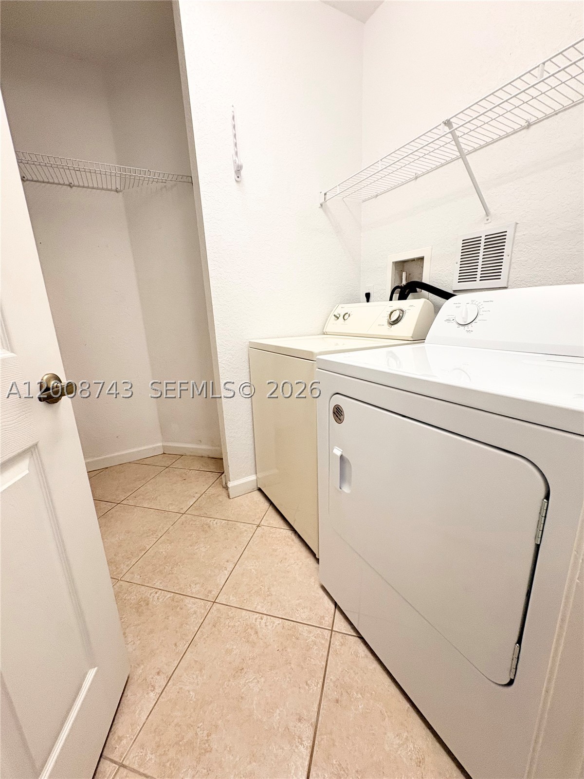 7993 Nw 128th Ln 13-b Property Photo 19