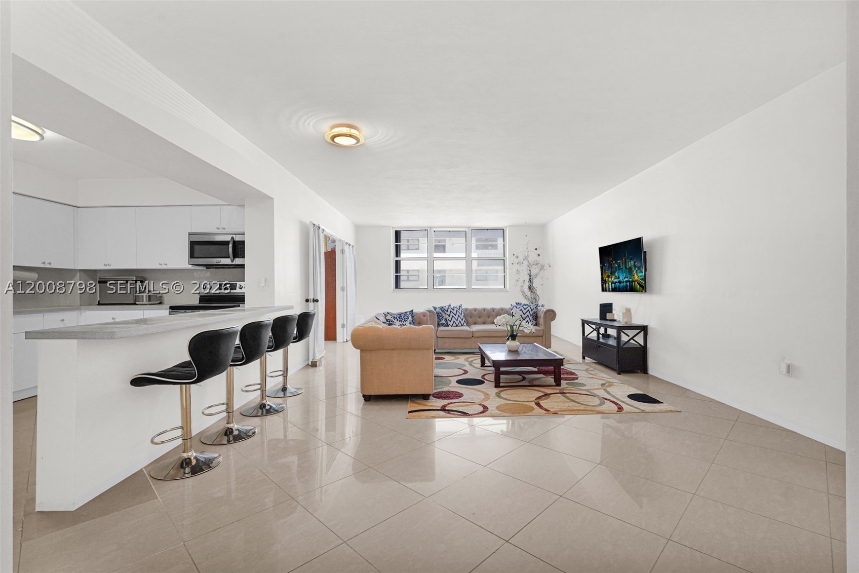 5825 Collins Ave 2e Property Photo 8
