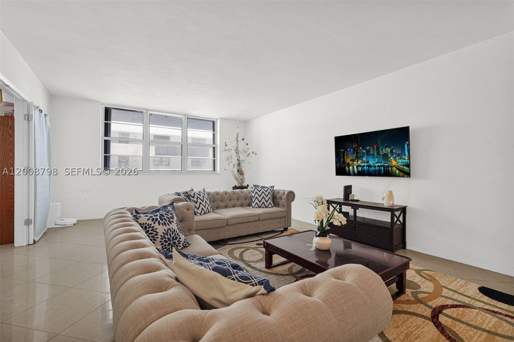 5825 Collins Ave 2e Property Photo 16