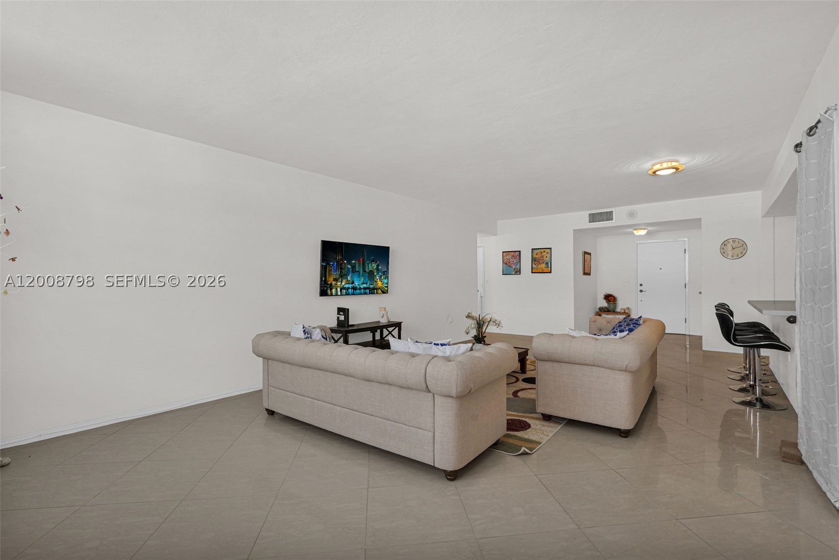 5825 Collins Ave 2e Property Photo 18