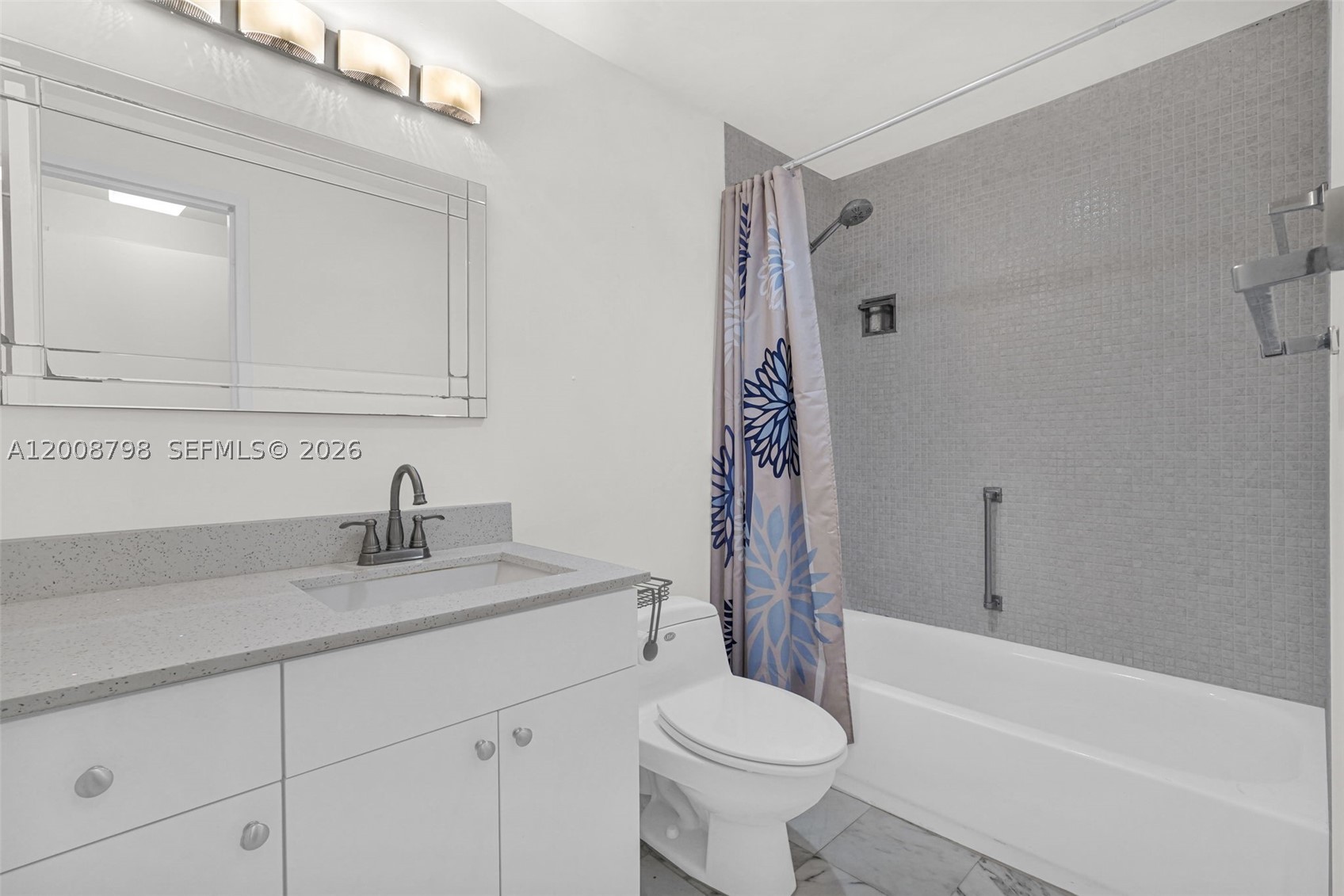 5825 Collins Ave 2e Property Photo 22