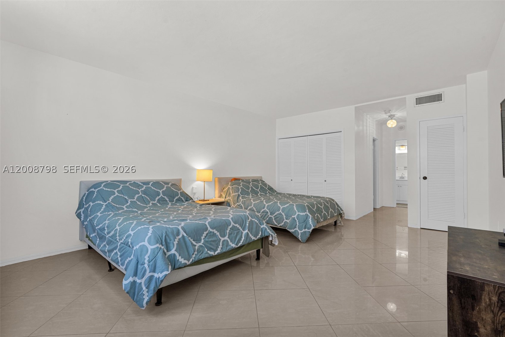 5825 Collins Ave 2e Property Photo 26