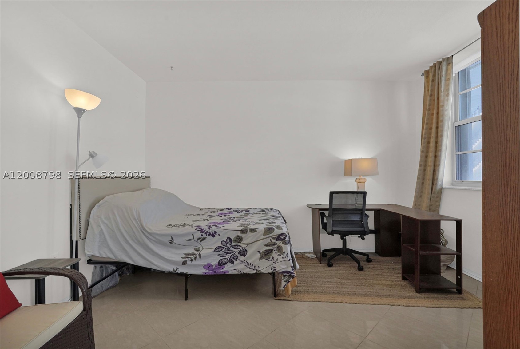 5825 Collins Ave 2e Property Photo 31
