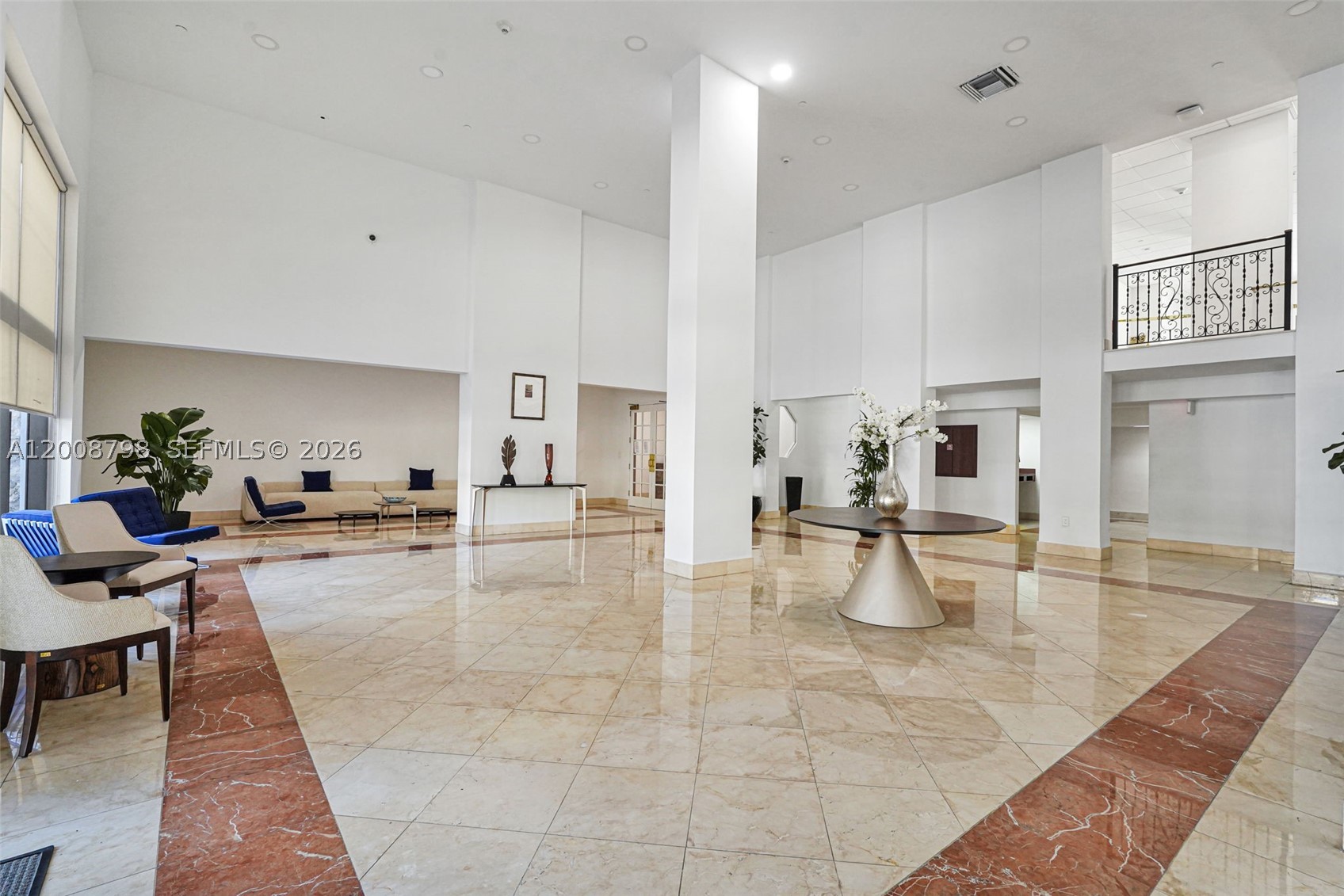 5825 Collins Ave 2e Property Photo 48