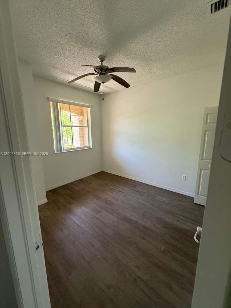 2311 Ne 42nd Cir 1 Property Photo 10