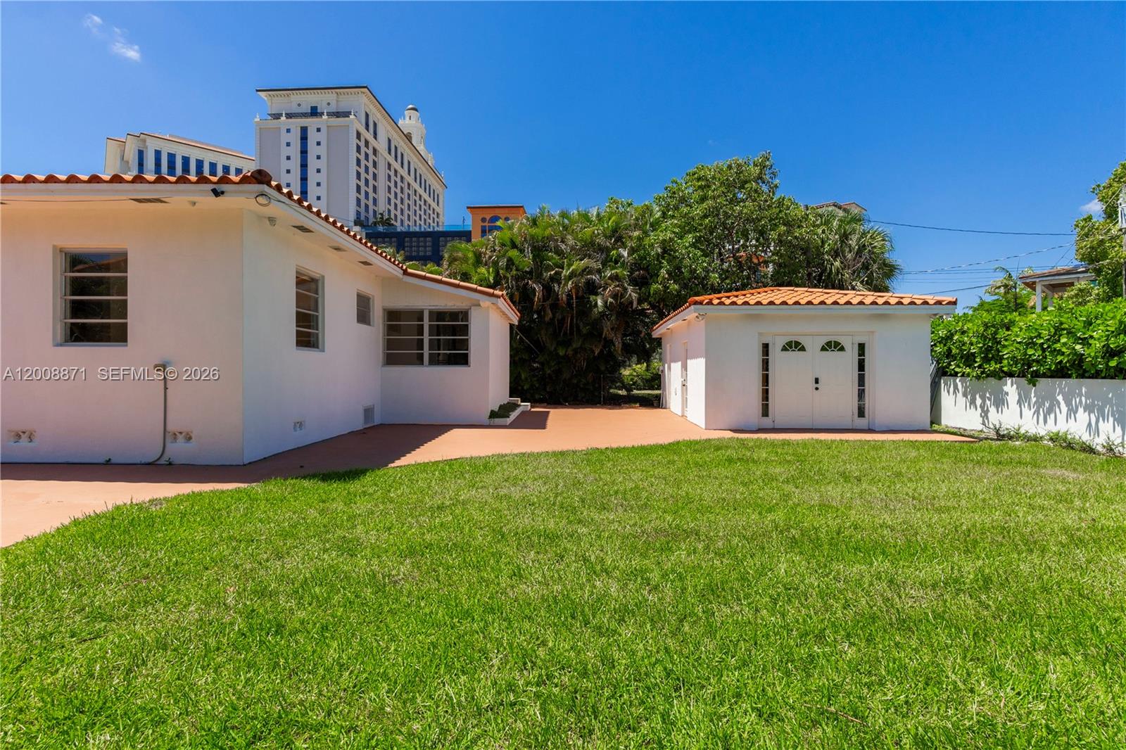 3021 Coconut Grove Dr 3021 Property Photo 16