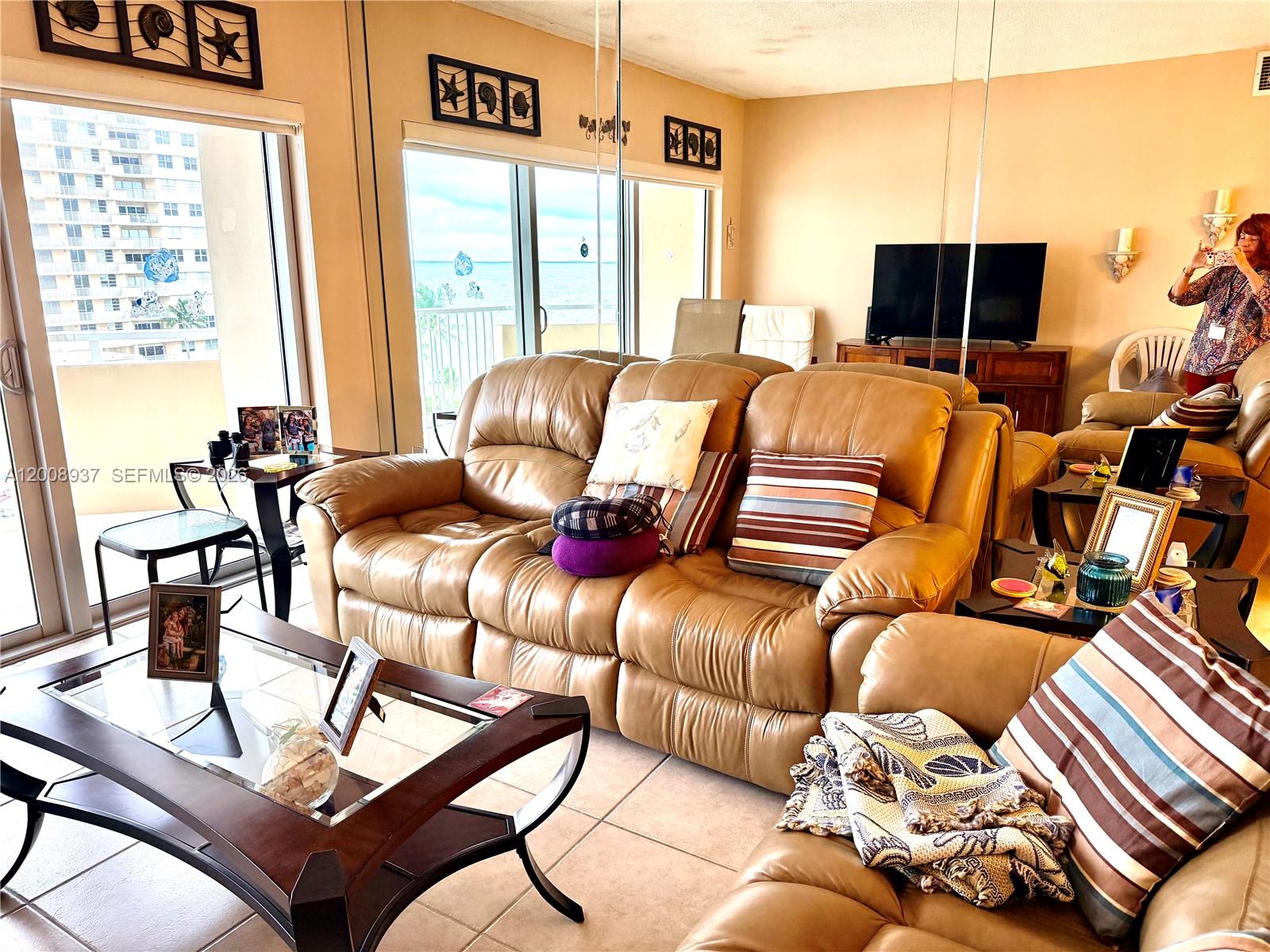 1950 S Ocean Dr 5l Property Photo 7