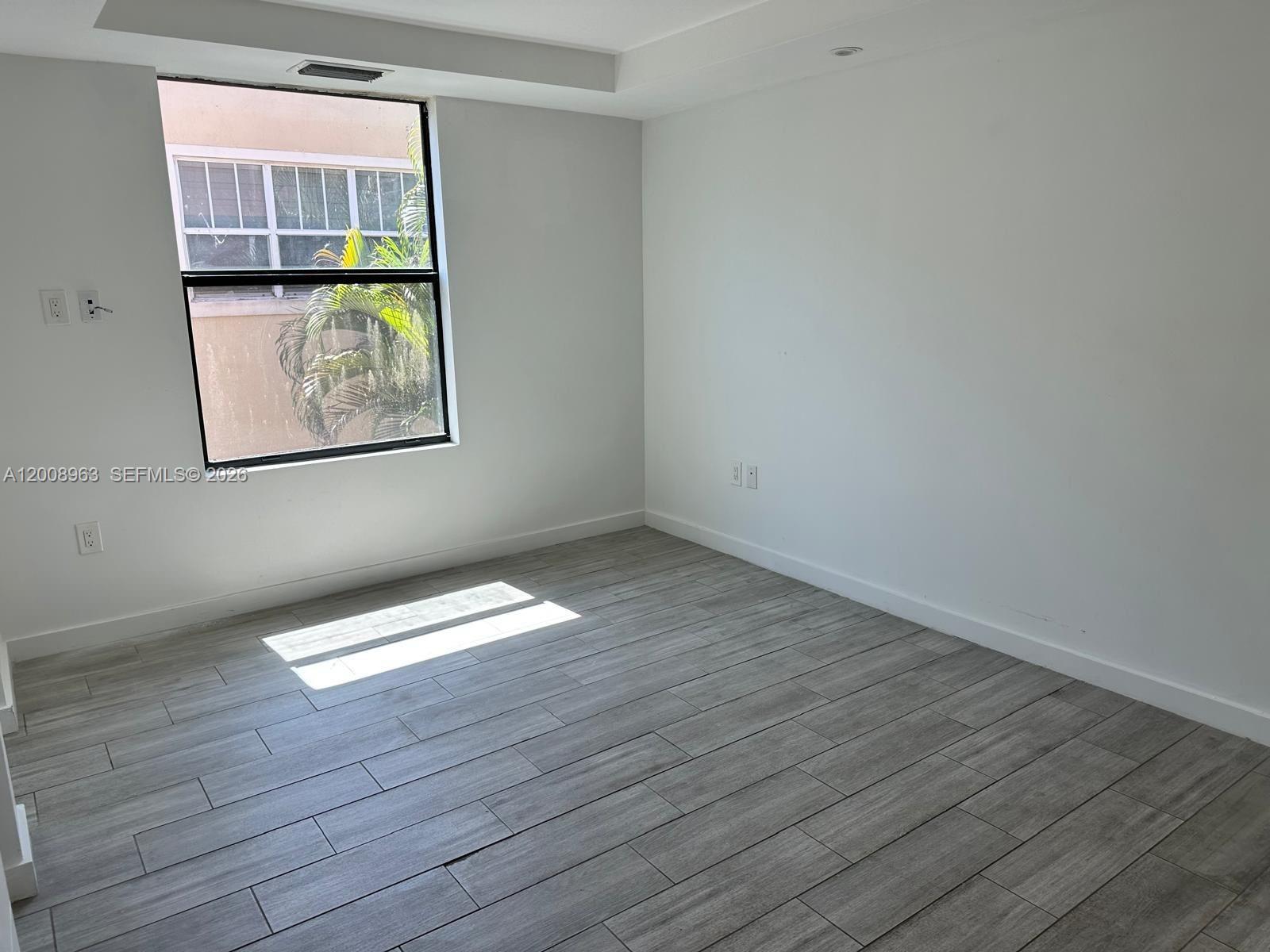 722 Ne 15th Ave 2 Property Photo 20