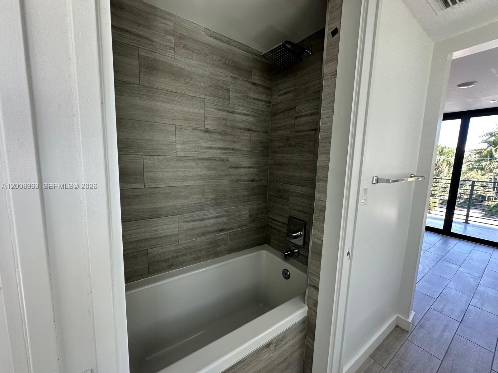722 Ne 15th Ave 2 Property Photo 21