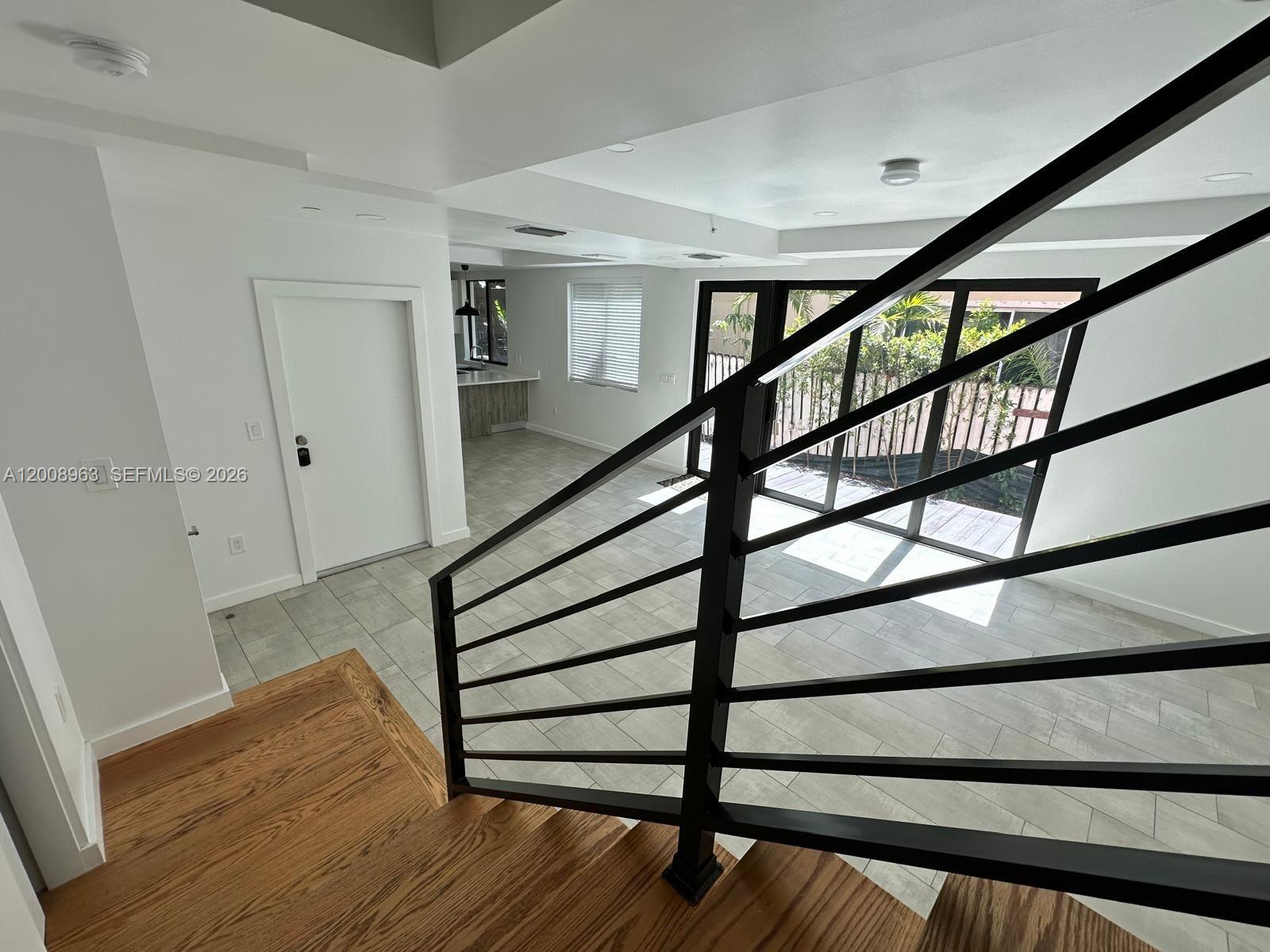 722 Ne 15th Ave 2 Property Photo 26