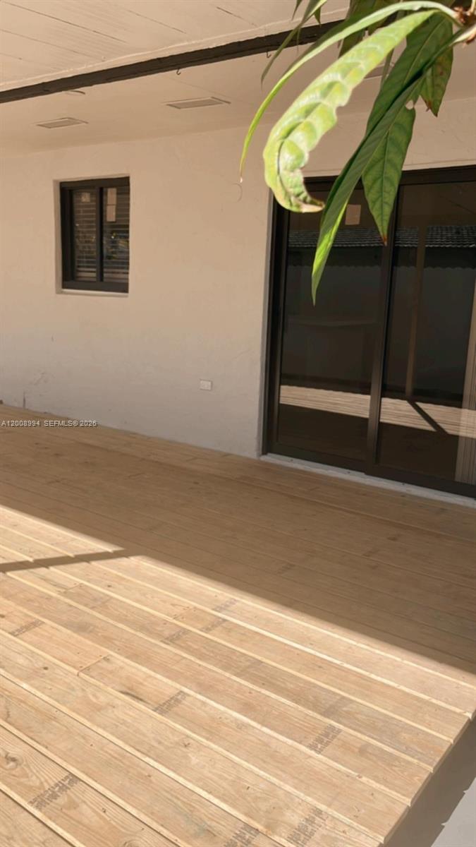 A12008994 Property Photo 5