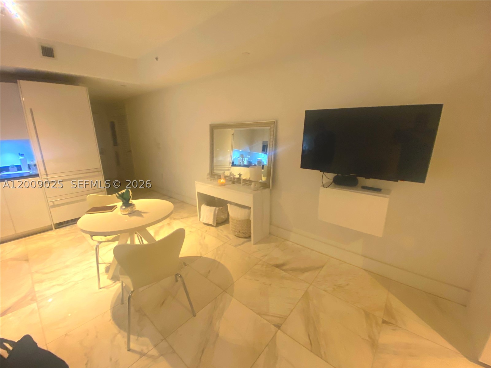 1010 Brickell Ave 2910 Property Photo 14